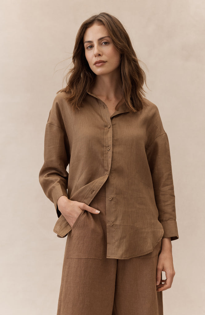 BOYFRIEND LINEN SHIRT - MOCHA