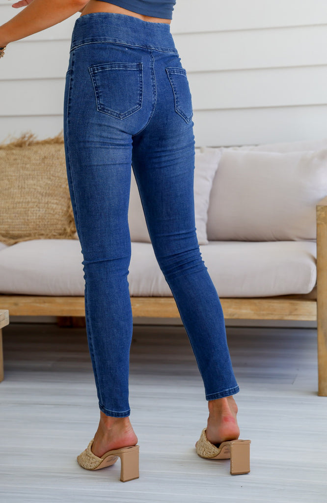 CHARLY PULL ON STRETCH JEAN - MID BLUE