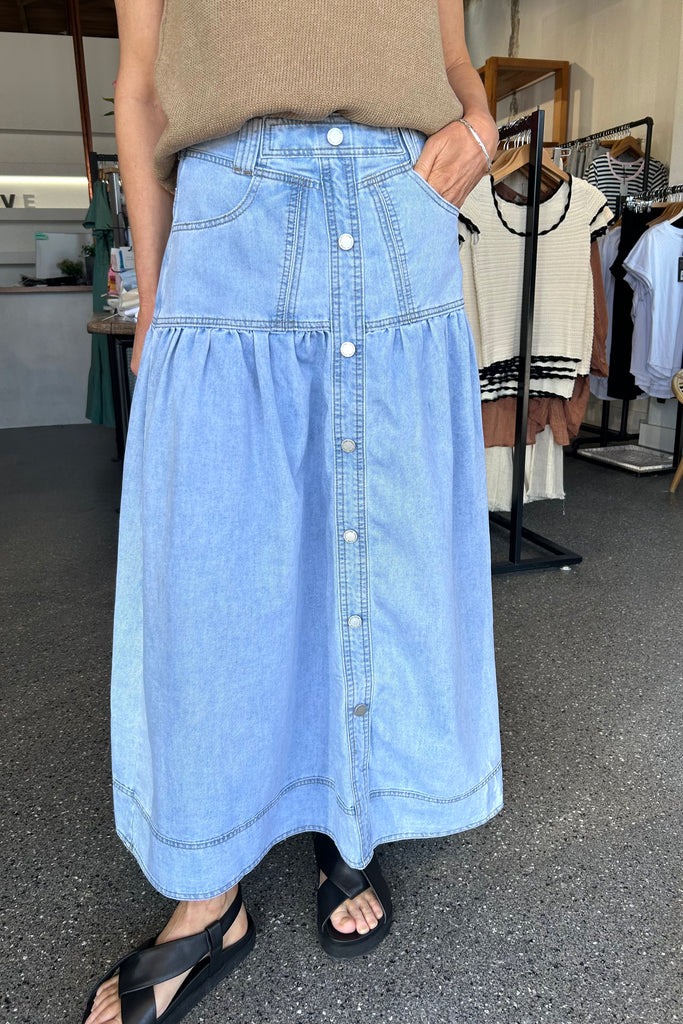 ABBEY MAXI DENIM SKIRT - VINTAGE LIGHT BLUE