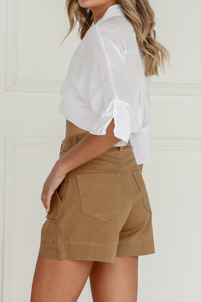 NOAH STRETCH SHORTS - GOLDEN TAN