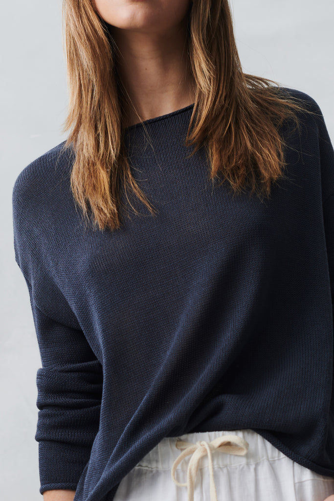 SPRING KNIT LONG SLEEVE TOP - NAVY